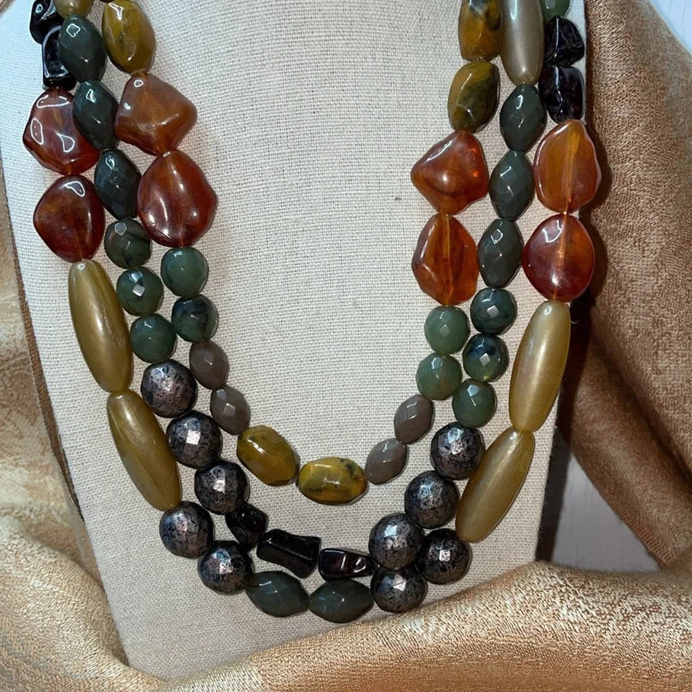 Multi color and design multi strand acrylic beads with extender - Picture 3 of 6